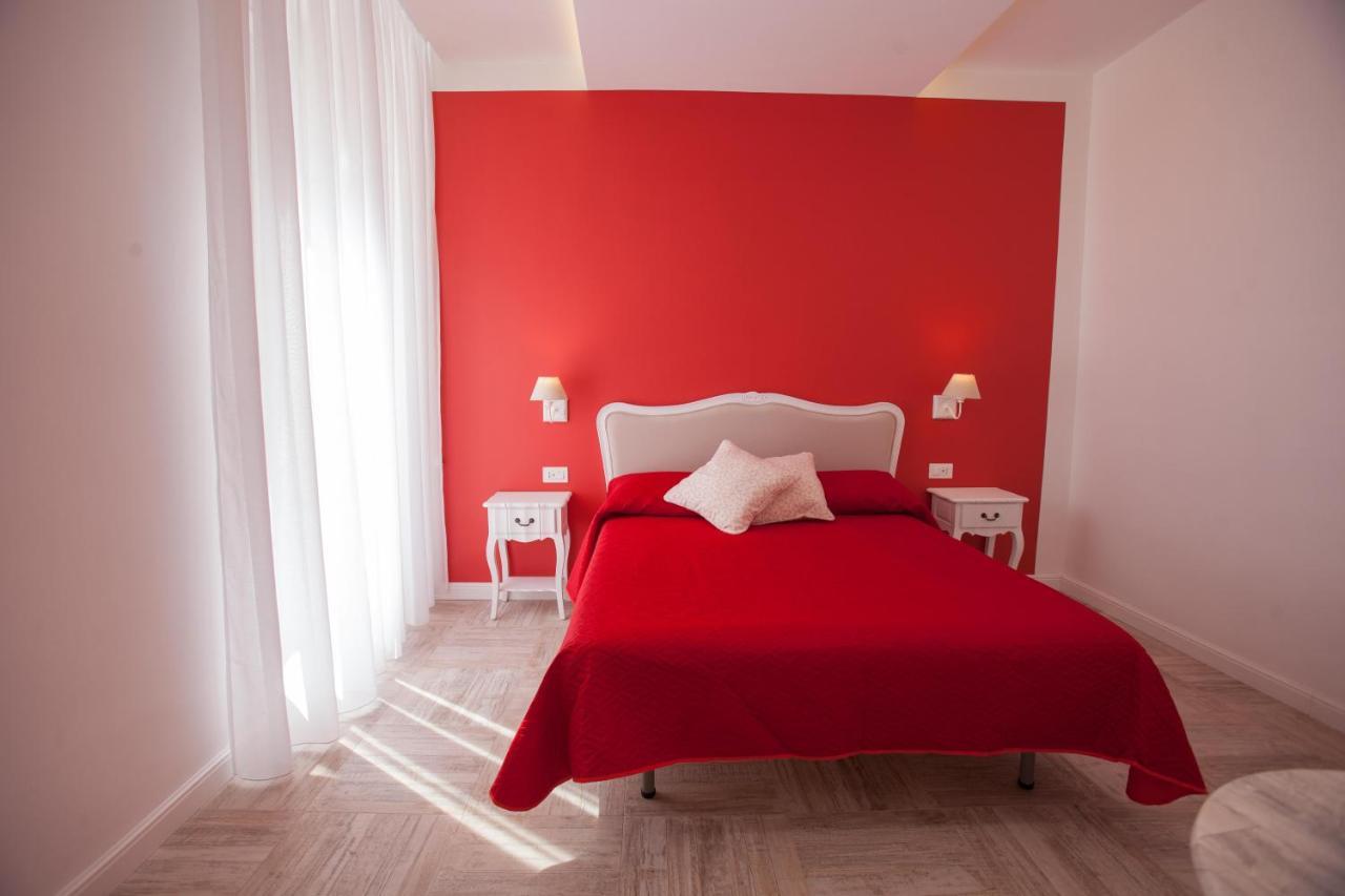 Il Gioiellino Art Bed & Breakfast เนเปิลส์ ภายนอก รูปภาพ