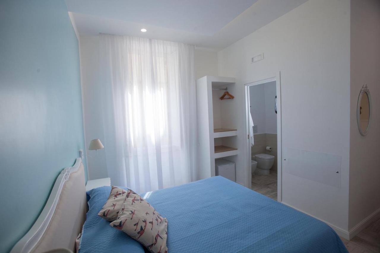Il Gioiellino Art Bed & Breakfast เนเปิลส์ ภายนอก รูปภาพ