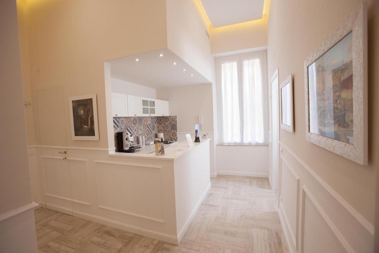 Il Gioiellino Art Bed & Breakfast เนเปิลส์ ภายนอก รูปภาพ